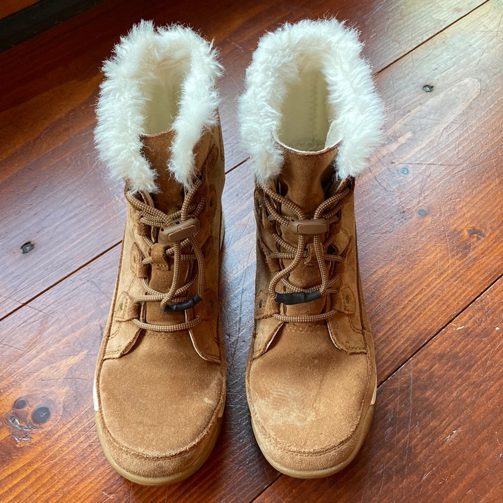 Sorel Youth Whitney II Joan Lace Boot, in Velvet Tan, SZ 5
